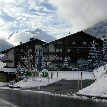 Suitehotel Kleinwalsertal เฮียร์เชกก์ ภายนอก รูปภาพ